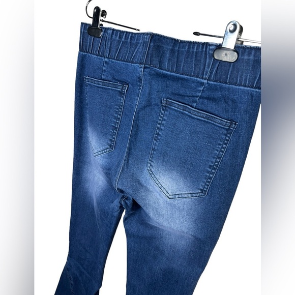 Home Folk Distressed High Rise Ombre Flare Jeans - Picture 11 of 14